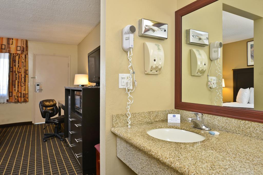 Quality Inn Chula Vista San Diego South Oda fotoğraf
